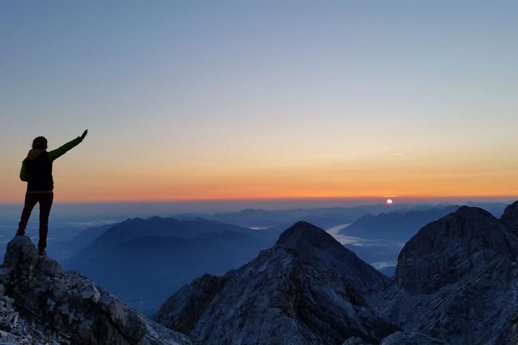 Sonnenaufgang in den Südtiroler Bergen